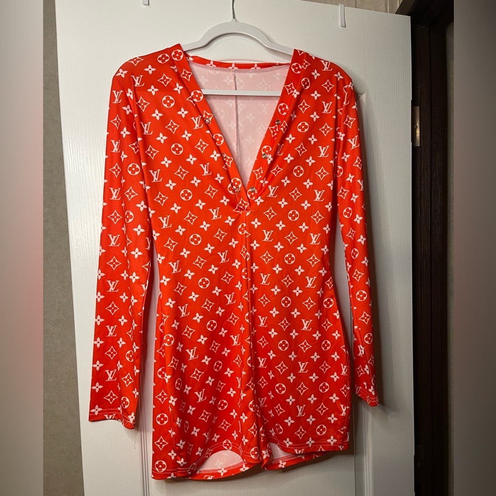 Red LV Jumper